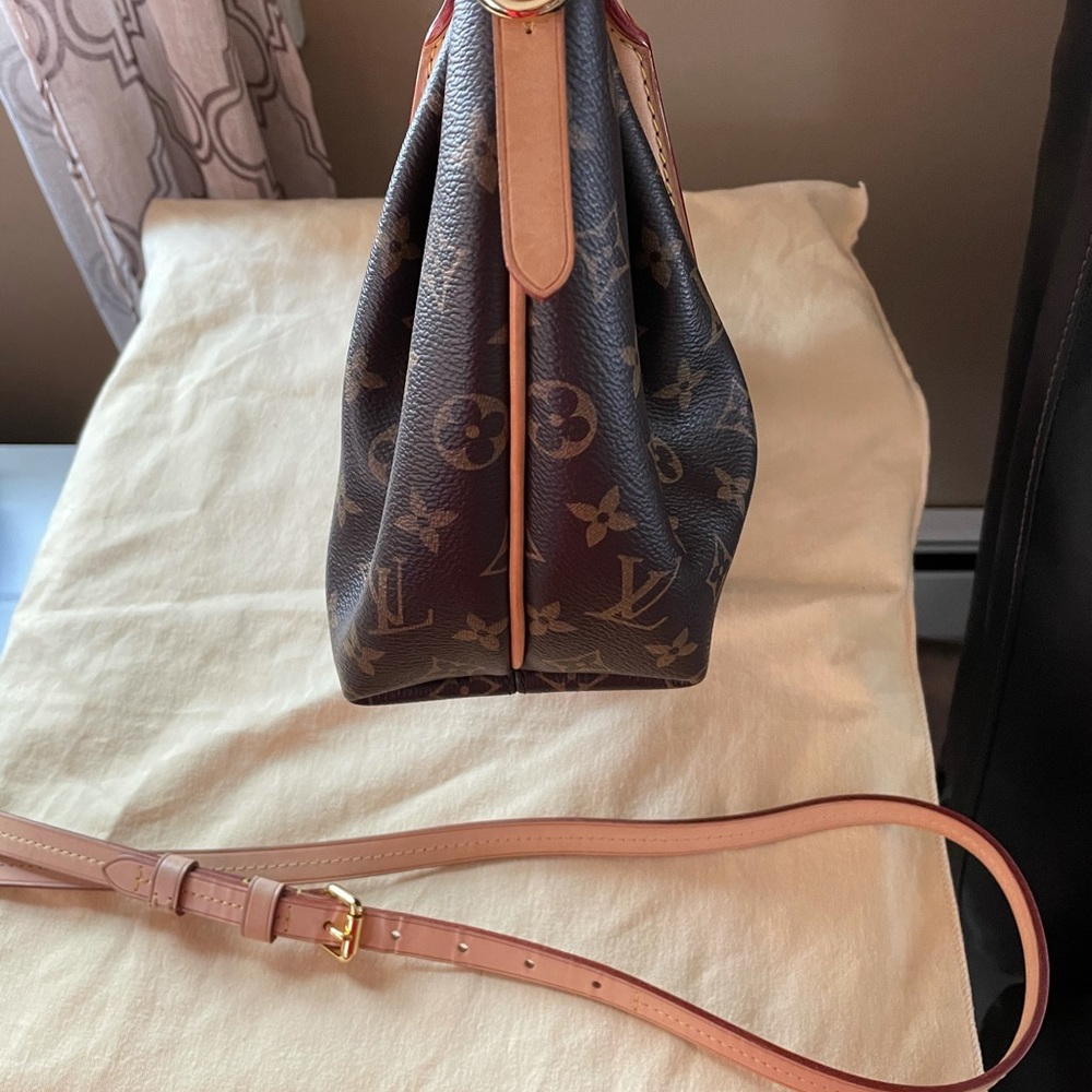 Louis Vuitton Turenne PM - Picture 4 of 7
